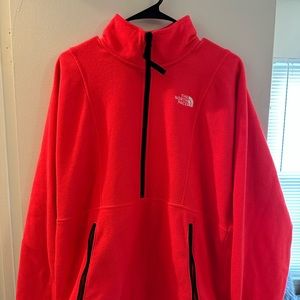 ‼️FLASH SALE‼️ 🎉HP🎉 North Face hot pink quarter zip fleece